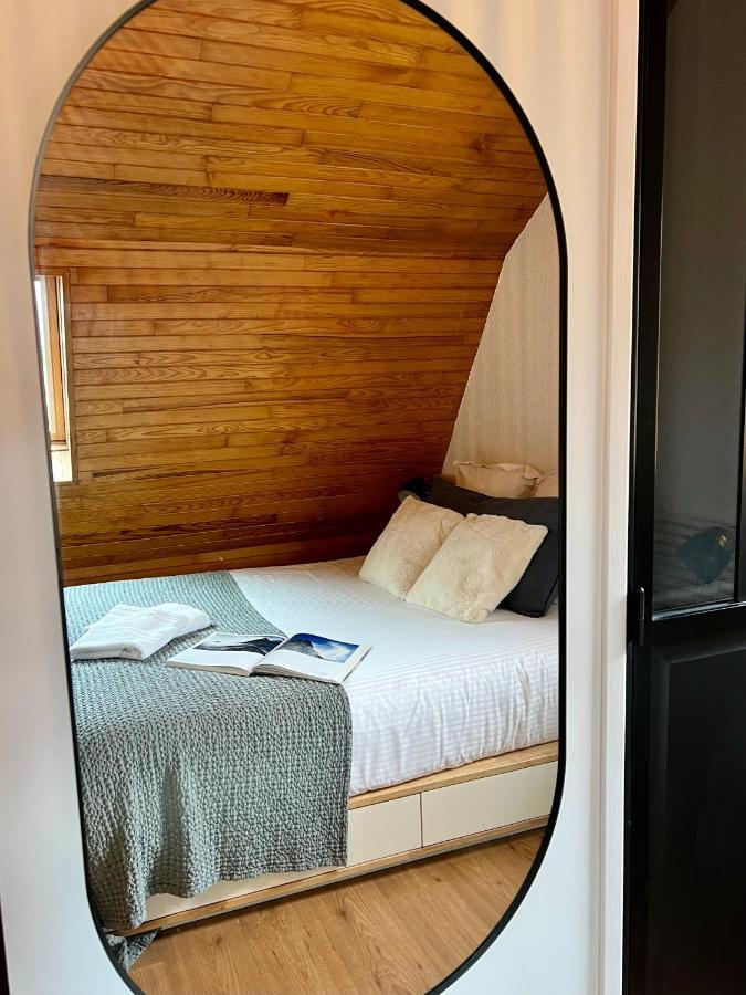 La Cabane Des Sommets Apartment บาร์เซอลอนเน็ต ภายนอก รูปภาพ